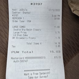 Didn't get my bacon! - A printed Wendy's receipt from Hazel Park, MI, dated 07/12/2022, listing a large combo meal, fries, soda, and a Frosty, with payment details and survey invitation.