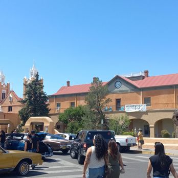 Old Town Albuquerque - Beautiful architecture - Shopping Centers Near Me