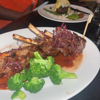 Double Cut Steak House - Lamb - Steakhouses Near Me - Pocono Summit, Pennsylvania