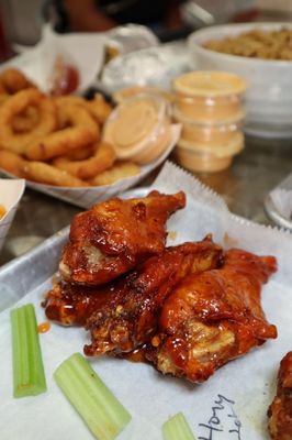 Sauce Wing Co by null