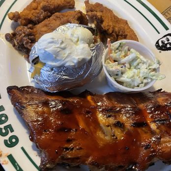 Flanigan's - Doral - Ribs, chicken stickers and baked potato - Bars Near Me - Doral, Florida Flanigan's - Doral - Ribs, chicken stickers and baked potato - Bars Near Me - Doral, Florida