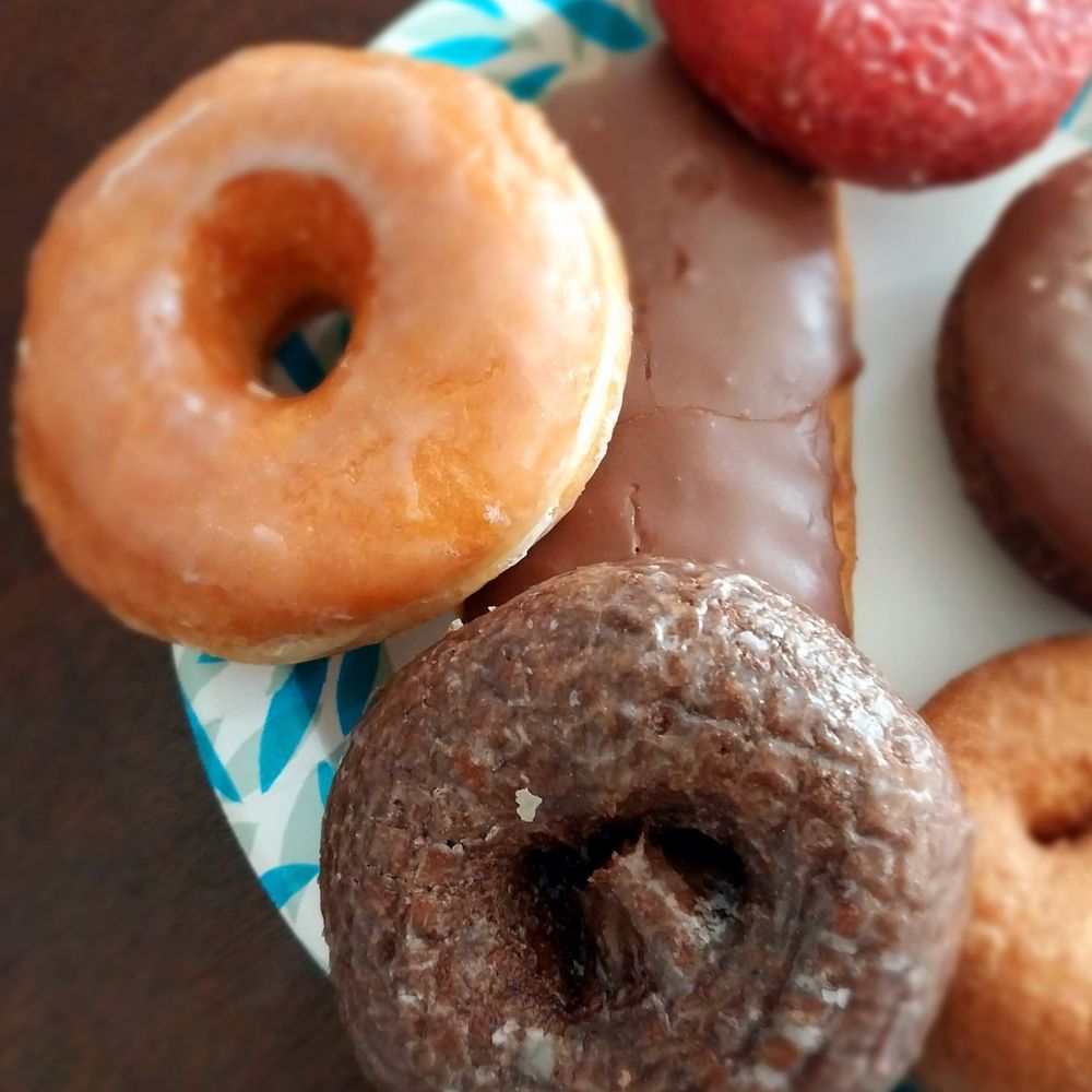 Wheeling Donuts - Glazed, glazed chocolate cake - Donuts Near Me - Wheeling, Illinois Wheeling Donuts - Glazed, glazed chocolate cake - Donuts Near Me - Wheeling, Illinois