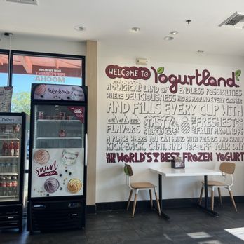 Yogurtland - Seating area inside - Ice Cream & Frozen Yogurt Near Me - Garden Grove, California Yogurtland - Seating area inside - Ice Cream & Frozen Yogurt Near Me - Garden Grove, California