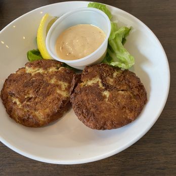 Fire & Ice Bar & Grill - crabcakes - Bars Near Me - Lake George, New York