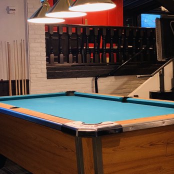 Elephant & Castle - Pool table - British Near Me - Seattle, Washington