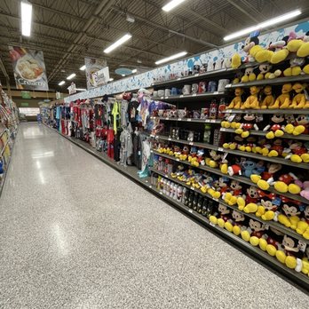 Publix Super Markets - Lmao can you tell this Publix isn't far from Disney World - Grocery Near Me - Orlando, Florida Publix Super Markets - Lmao can you tell this Publix isn't far from Disney World - Grocery Near Me - Orlando, Florida