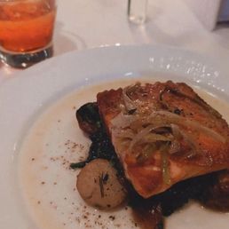 pepper crusted salmon and no-groni mocktail