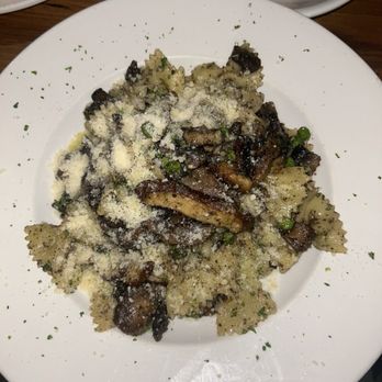 Sangiovese Ristorante - Farfalle con Funghi - Italian Near Me - Indianapolis, Indiana Sangiovese Ristorante - Farfalle con Funghi - Italian Near Me - Indianapolis, Indiana