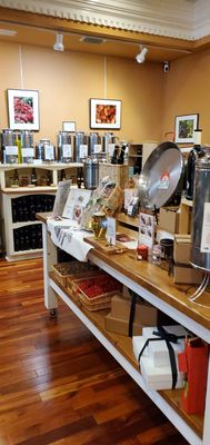 Con' Olio Oils & Vinegars by null