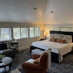 The McCall House - Porch Suite