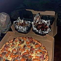 Mama Maria - 1 Meat Topping Pizza Chicken Wings