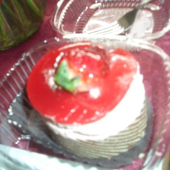 Fay Da Bakery - Strawberry Mouse Cake I bought - Bakeries Near Me - Forest Hills, New York