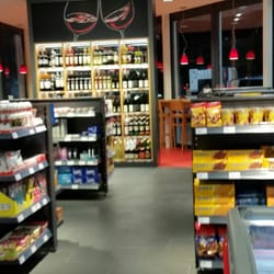 Q1 Tankstelle