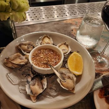 Cino - Oysters - Italian Near Me - Honolulu, Hawaii