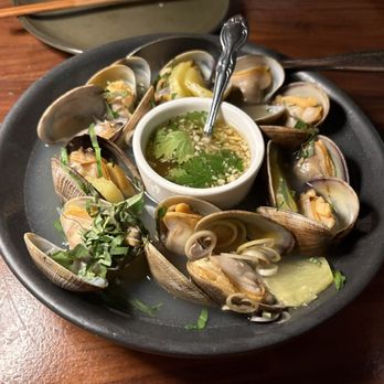 Bodega - Lemongrass Clams - Vietnamese Near Me - San Francisco, California