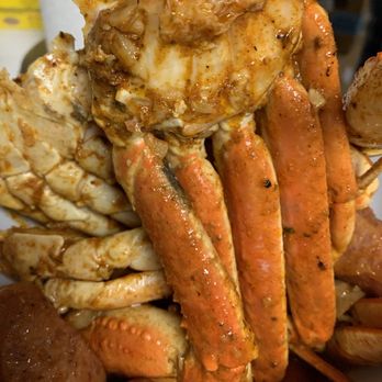 Kickin' Crab - 1 lb of Crab legs, potatoes and sausage - Cajun/Creole Near Me - Carrollton, Texas