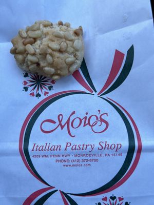 Moio's Italian Pastry Shop by null