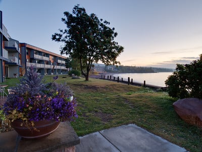 East Bay Suites by null