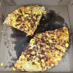 Bacon breakfast pizza loaded up
