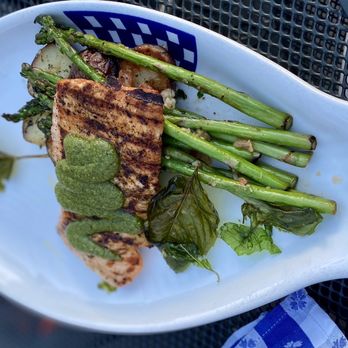 Duke's Seafood West Seattle - Pretty Pesto Wild Alaska Salmon - Seafood Near Me - Seattle, Washington