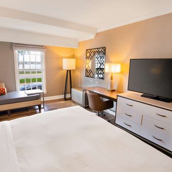 Hilton St. Augustine Historic Bayfront - Guest room amenity - Hotels Near Me - Saint Augustine, Florida Hilton St. Augustine Historic Bayfront - Guest room amenity - Hotels Near Me - Saint Augustine, Florida