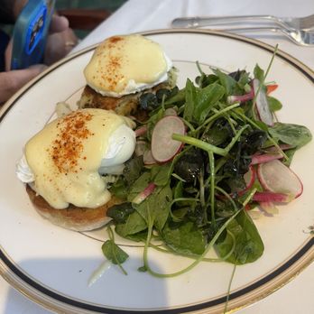 Polo Lounge - Chesapeake Bay Crab Benedict - New American Near Me - Beverly Hills, California Polo Lounge - Chesapeake Bay Crab Benedict - New American Near Me - Beverly Hills, California
