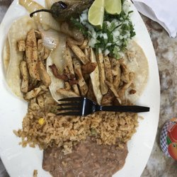 Campbell Travel Center - #13: 3 taco special w/corn tortillas...chicken