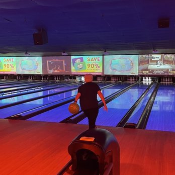 Bowlero Wilmington - Wife bowling - Bowling Near Me - Wilmington, Delaware Bowlero Wilmington - Wife bowling - Bowling Near Me - Wilmington, Delaware