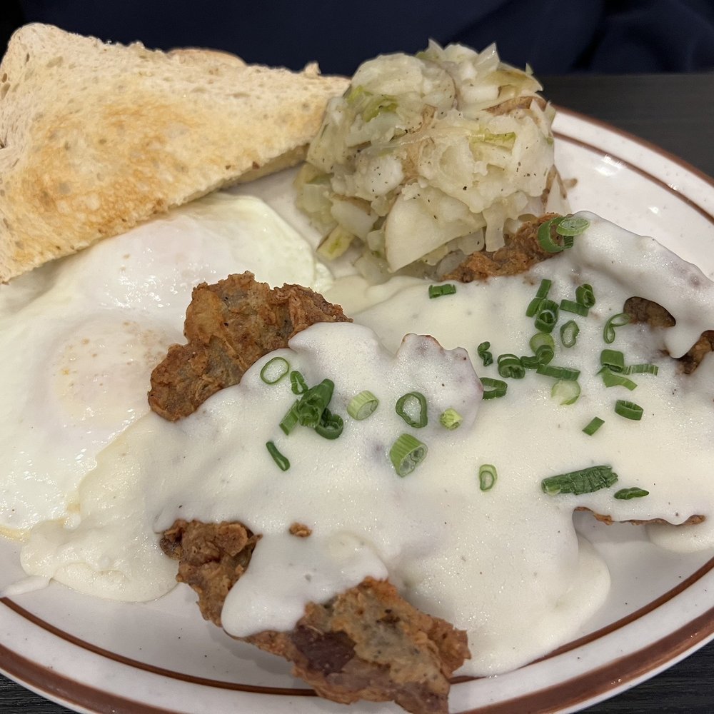 Mountain West Eatery - Country Fried Steak with Smothered Potatoes - American Near Me - Las Vegas, Nevada Mountain West Eatery - Country Fried Steak with Smothered Potatoes - American Near Me - Las Vegas, Nevada