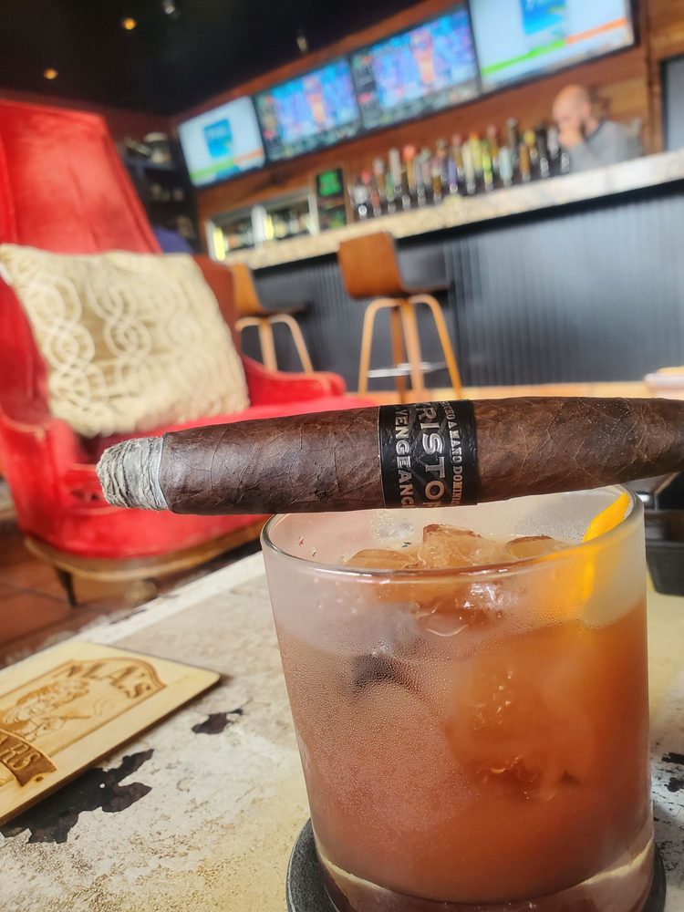 Social spots from Havana Sports & Cigar Bar