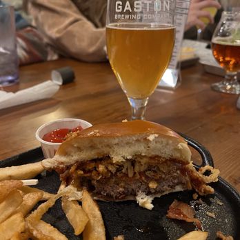 Gaston Brewing Restaurant - Gaston Burger & Gose Crazy - Brewpubs Near Me - Fayetteville, North Carolina Gaston Brewing Restaurant - Gaston Burger & Gose Crazy - Brewpubs Near Me - Fayetteville, North Carolina