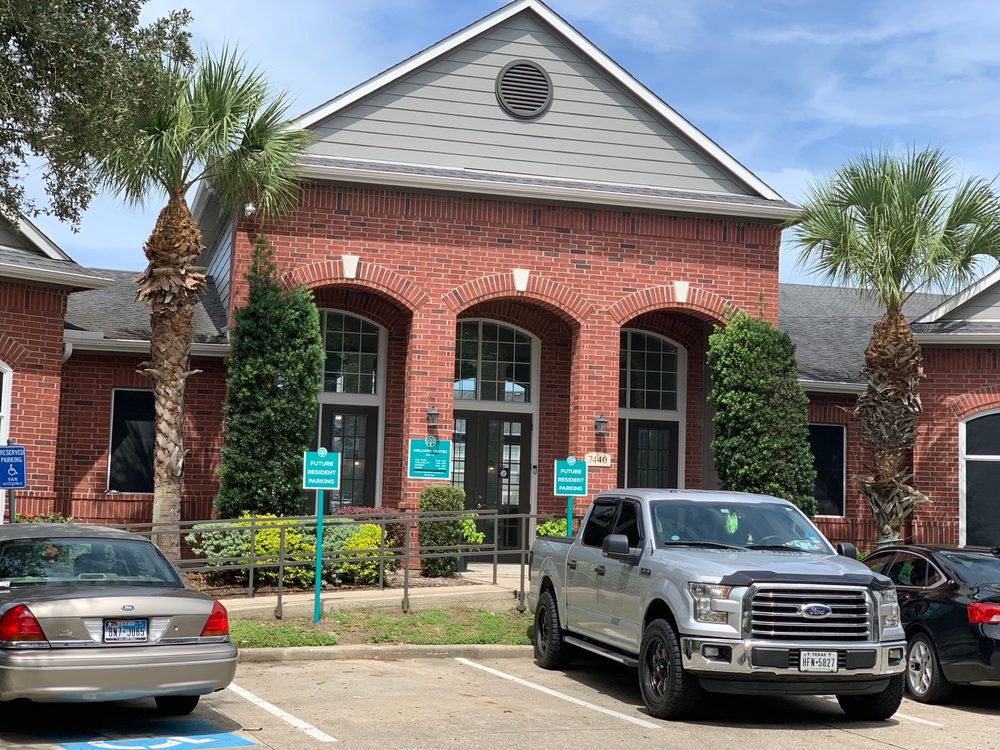 TRINITY OAKS APARTMENT HOMES Updated April 2024 72 Photos 7440