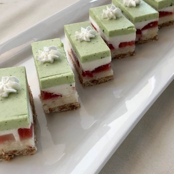 MW Restaurant - Strawberry & Matcha Shortcake - New American Near Me - Honolulu, Hawaii