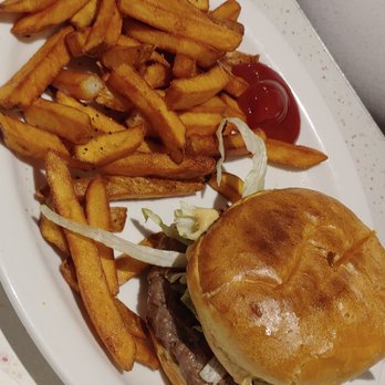 Ann Marie's Cafe - Hamburger & fries - Breakfast & Brunch Near Me - Abbotsford, British Columbia