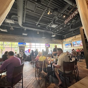 Flip Side - Center seating section viewed from our booth. - Burgers Near Me - Columbus, Ohio