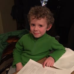 Bathurst Arms - Pretty good menu.  4 options for kids - tomato pasta, pasta with pesto, fish and chips and sausage and mash.