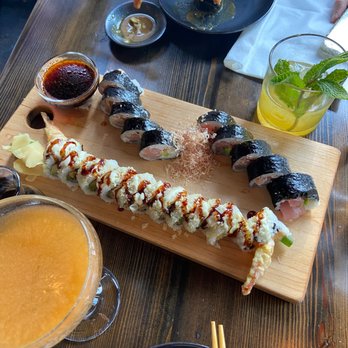 SUSHI DOKKU Japanese Restaurant - Sushi Bars Near Me - Chicago, Illinois SUSHI DOKKU Japanese Restaurant - Sushi Bars Near Me - Chicago, Illinois