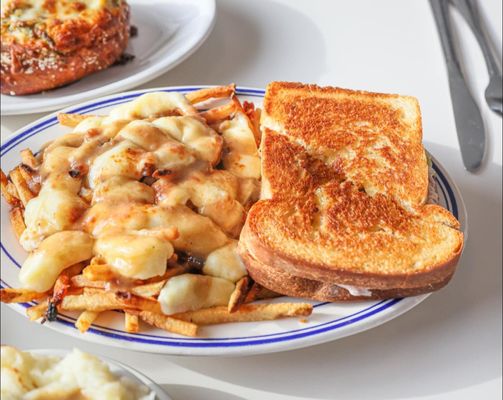 Gracie's Luncheonette by null