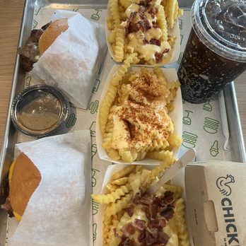Shake Shack Montgomery Village - Double cheese burgers, bacon burger, fries - Burgers Near Me - Santa Rosa, California Shake Shack Montgomery Village - Double cheese burgers, bacon burger, fries - Burgers Near Me - Santa Rosa, California