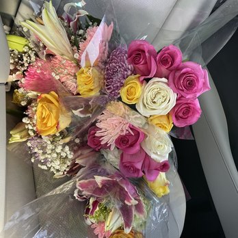 Safeway - Beautiful flowers - Grocery Near Me - San Francisco, California