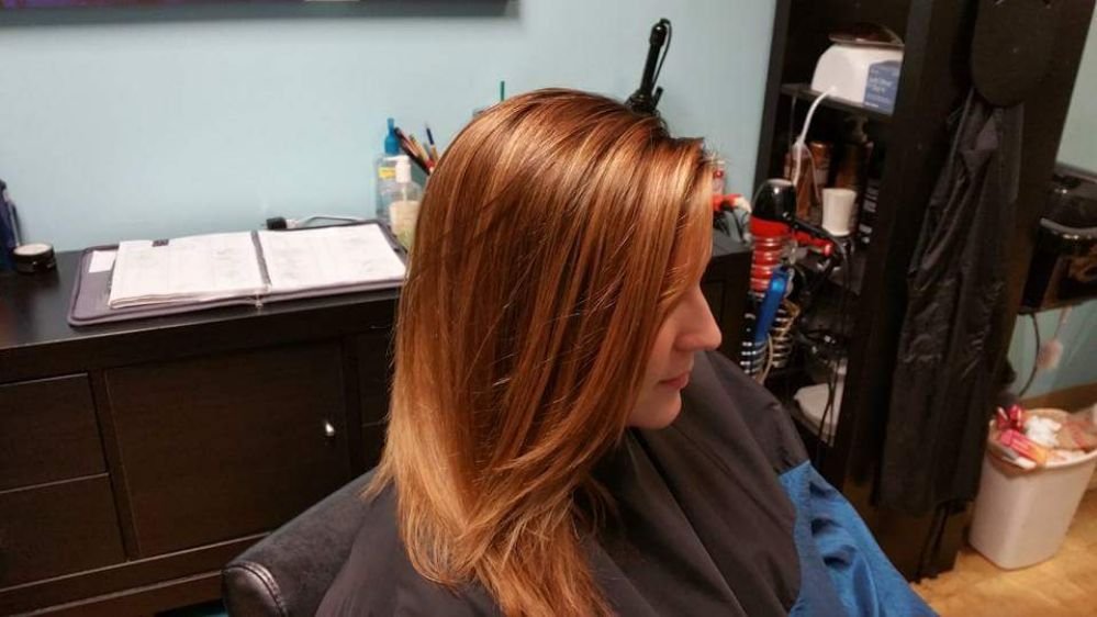 Heather's Hairbrained Salon Logo