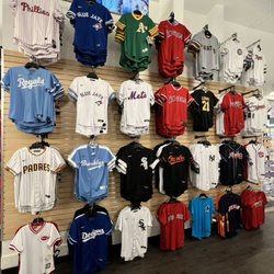 Sport Nation Potomac Mills - Baseball for the whole family.