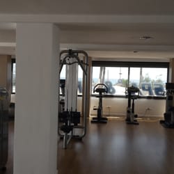 Allsun Hotel Pil-Lari Playa - Gepflegter und großer Fitnessraum mit Meerblick