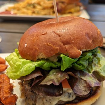 1850 Restaurant - American Near Me - Mariposa, California