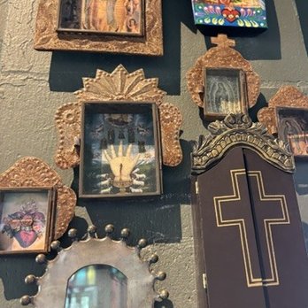 Grievous Angel - wall decor - Burgers Near Me - Lakeland, Florida