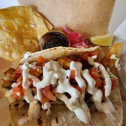 La Baja Fish Tacos & Grill - Fish taco