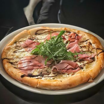 Sky High Pie - Italian Near Me - Joshua Tree, California
