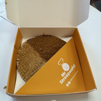 Mr Stroopwafel - Large Stroopwaffle - Desserts Near Me - Petaluma, California