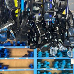 Snorkel Bob's Kahana - A size and mask for everyone
