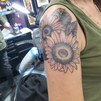 Monster Ink Tattoo & Piercing - Tattoo Near Me - Crystal Lake, Illinois